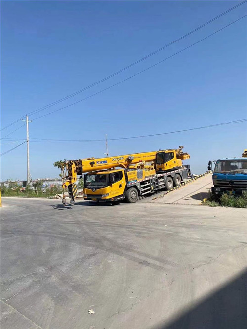 霍城县吊车作业时，可能会产生哪些额外收费项目？