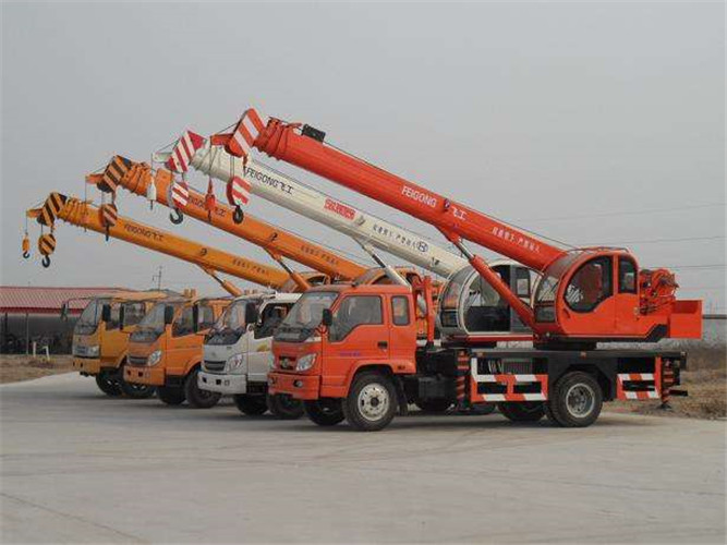 霍城县设备出现故障导致停工，怎么处理？是否有备用设备替换？